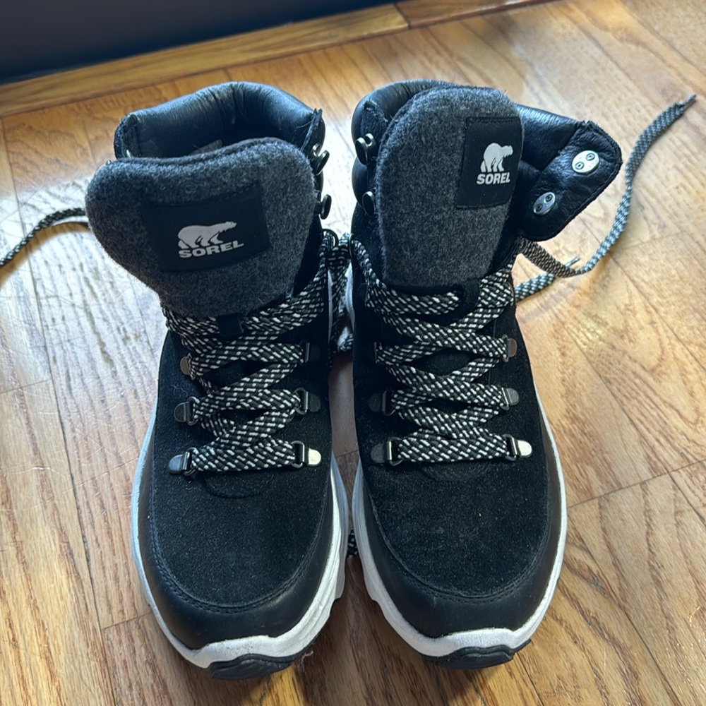 Sorel Kinetic Breakthrough Conquest Waterproof Boot - Picture 3 of 4